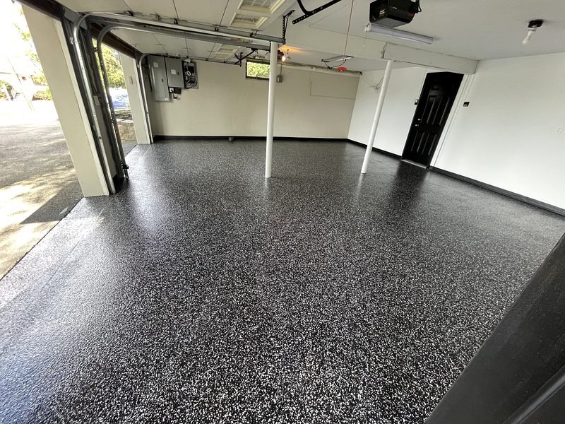 Professional garage floor coating project example 1